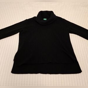 Black Benetton turtleneck wool blend sweater size L